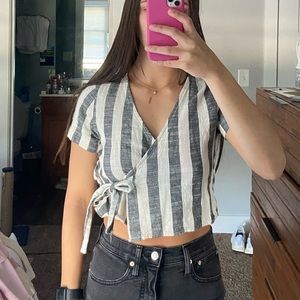UO cropped top